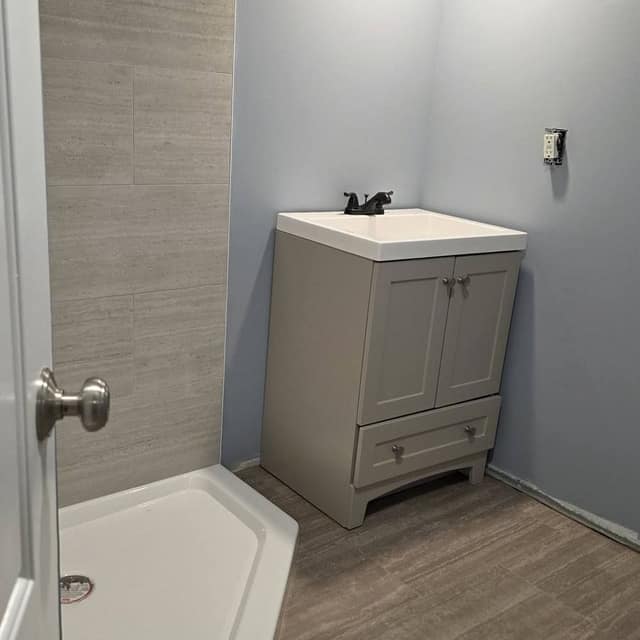 Finished bathroom by HB Remodeling Solutions in Nassau County & Long Island